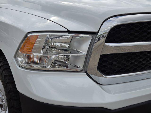 2023 Ram 1500 Classic SLT Crew Cab 4x4 5'7" Box