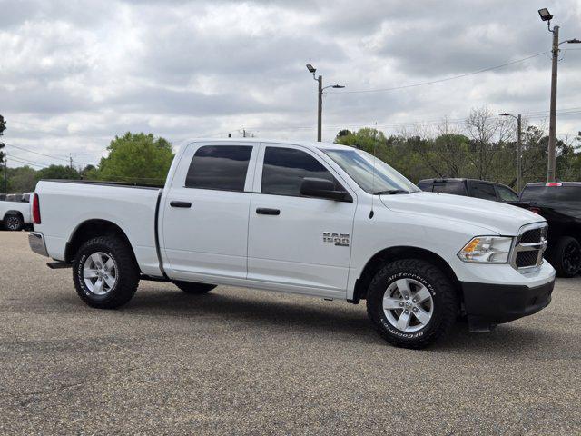 2023 Ram 1500 Classic SLT Crew Cab 4x4 5'7" Box