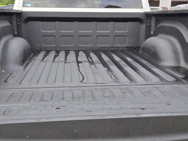 2023 Ram 1500 Classic SLT Crew Cab 4x4 5'7" Box