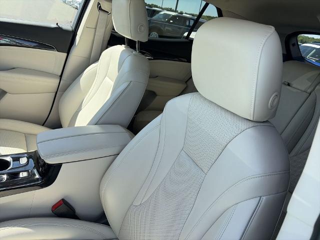 2023 Buick Envision Essence AWD