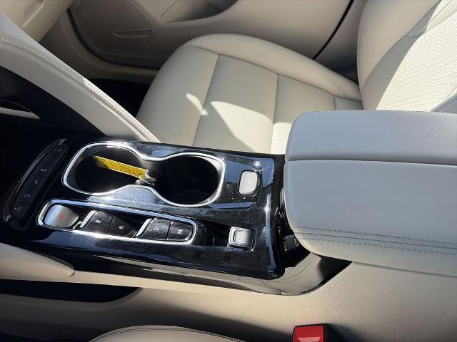 2023 Buick Envision Essence AWD