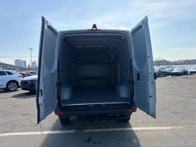 2026 Mercedes-Benz Sprinter 2500 Standard Roof 4-Cyl Diesel HO