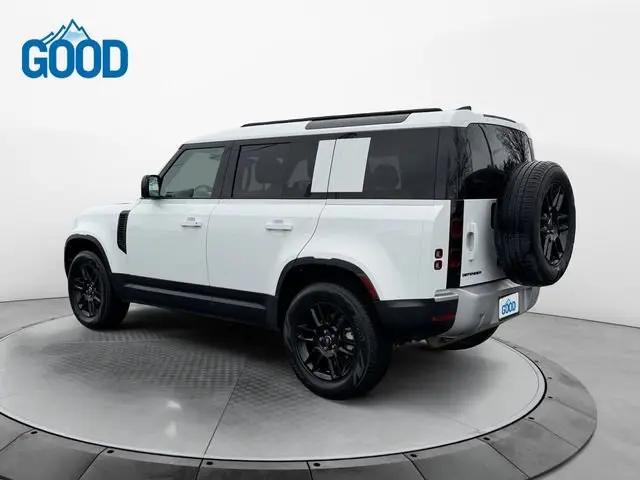 2025 Land Rover Defender 110 P300