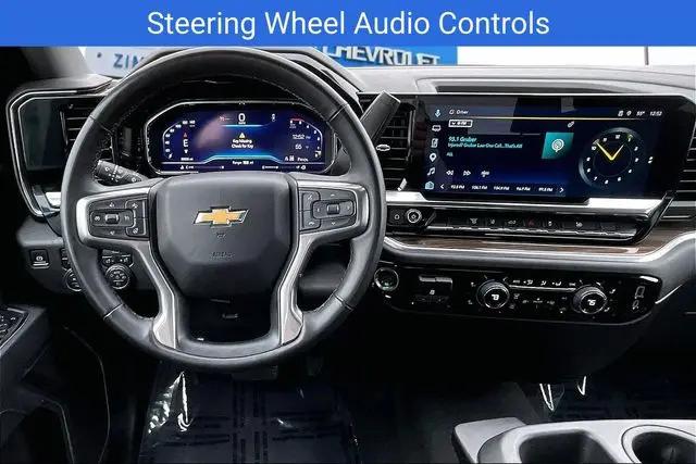 2025 Chevrolet Silverado 2500HD 4WD Crew Cab Standard Bed LT
