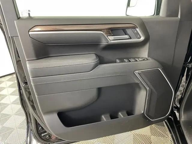 2026 Chevrolet Silverado 1500 4WD Crew Cab Short Bed RST