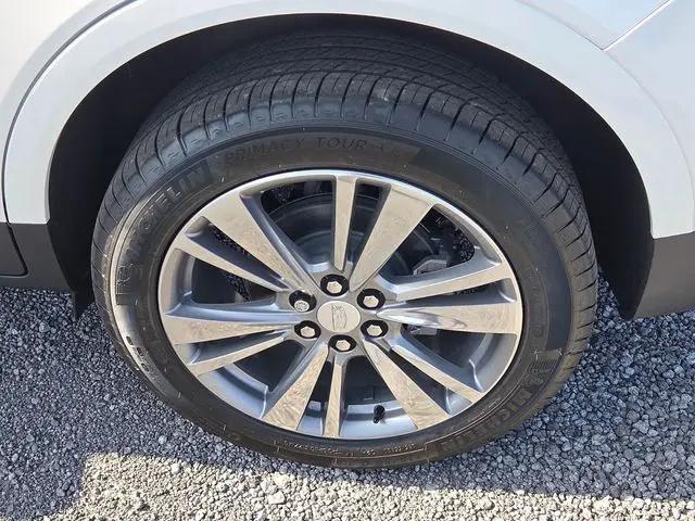 2026 Cadillac XT5 Premium Luxury FWD