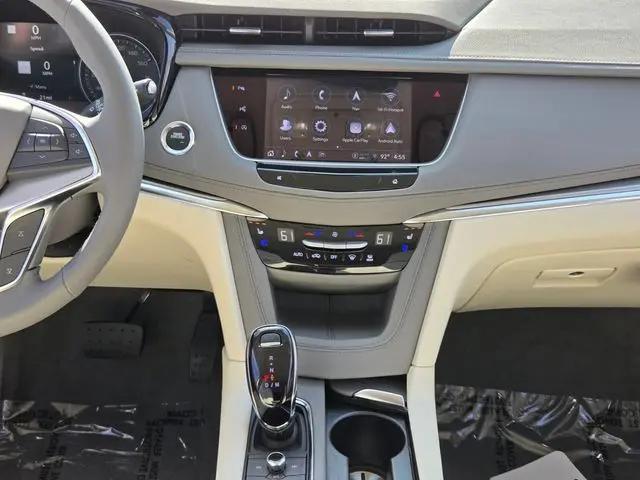 2026 Cadillac XT5 Premium Luxury FWD