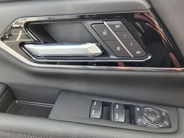 2026 GMC Yukon XL 4WD Denali