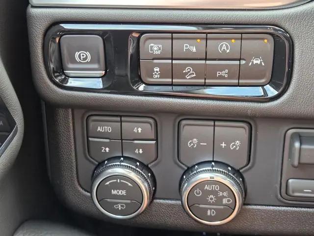 2026 GMC Yukon XL 4WD Denali