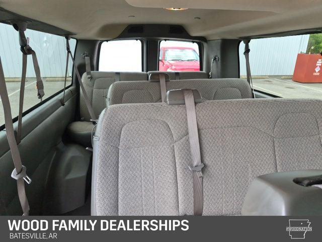 2025 Chevrolet Express Passenger RWD 3500 Extended Wheelbase LS