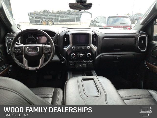 2020 GMC Sierra 2500HD 4WD Crew Cab Standard Bed Denali