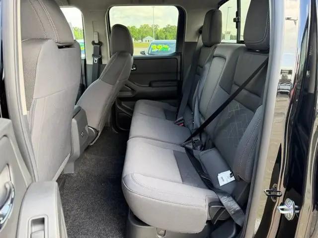 2026 Nissan Frontier Crew Cab SV 4x4