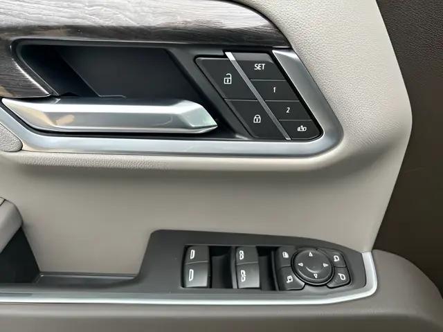 2026 Chevrolet Silverado 1500 4WD Crew Cab Short Bed LTZ