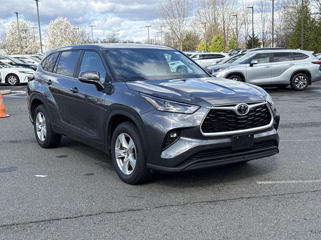 2025 Toyota Highlander LE