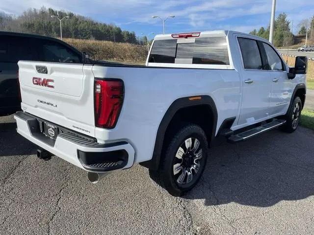 2026 GMC Sierra 2500HD Crew Cab, Standard Bed, Denali, 4WD