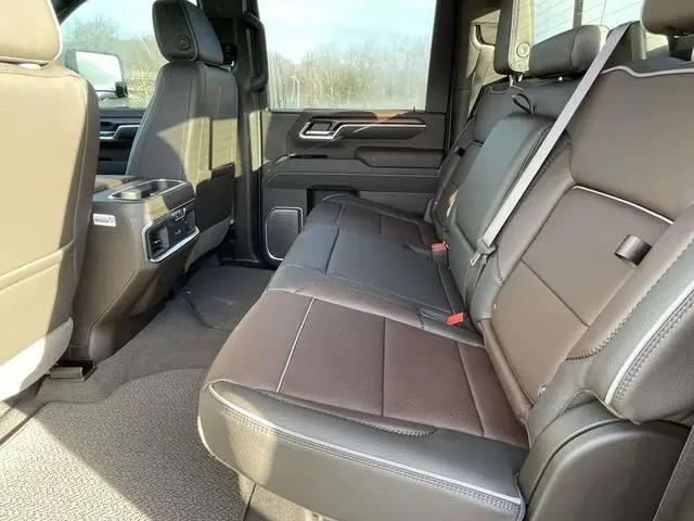 2026 GMC Sierra 2500HD Crew Cab, Standard Bed, Denali, 4WD