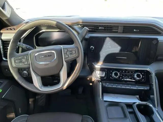 2026 GMC Sierra 2500HD Crew Cab, Standard Bed, Denali, 4WD