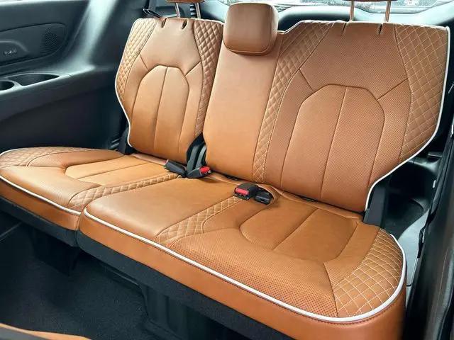 2026 Chrysler Pacifica Pinnacle