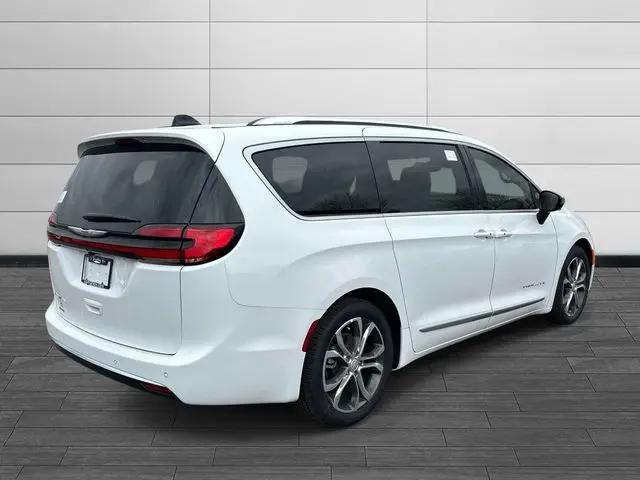 2026 Chrysler Pacifica Pinnacle