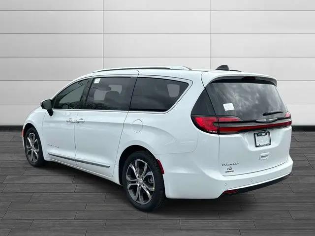 2026 Chrysler Pacifica Pinnacle