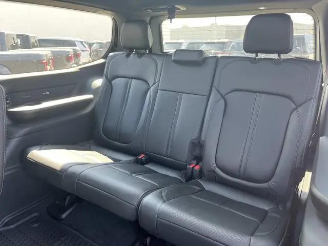2026 Jeep Grand Wagoneer Limited Altitude 4x4