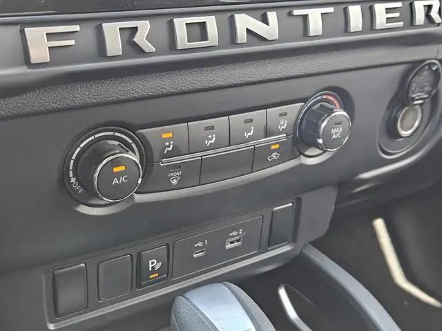 2026 Nissan Frontier Crew Cab SV 4x2