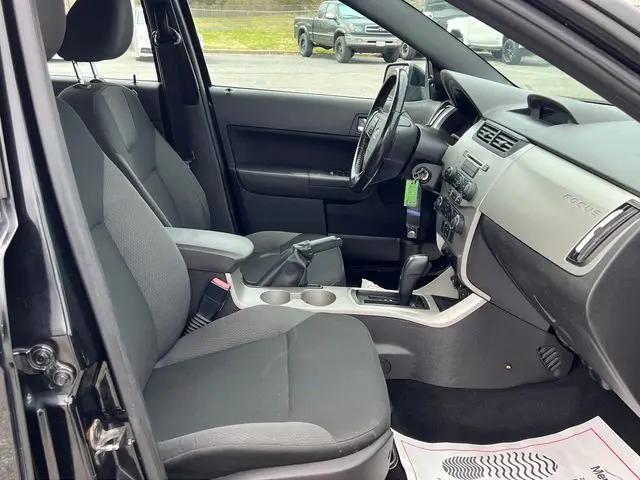 2009 Ford Focus SES
