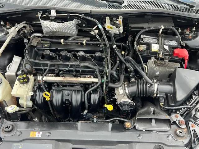 2009 Ford Focus SES