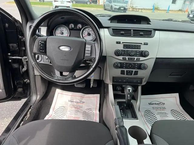 2009 Ford Focus SES