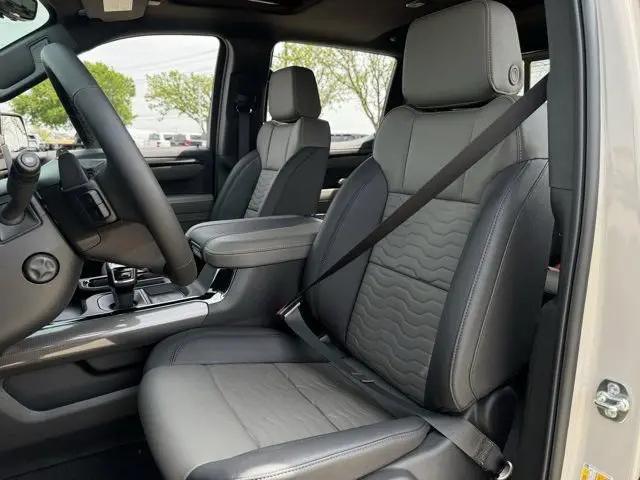 2026 Chevrolet Silverado 1500 4WD Crew Cab Short Bed ZR2