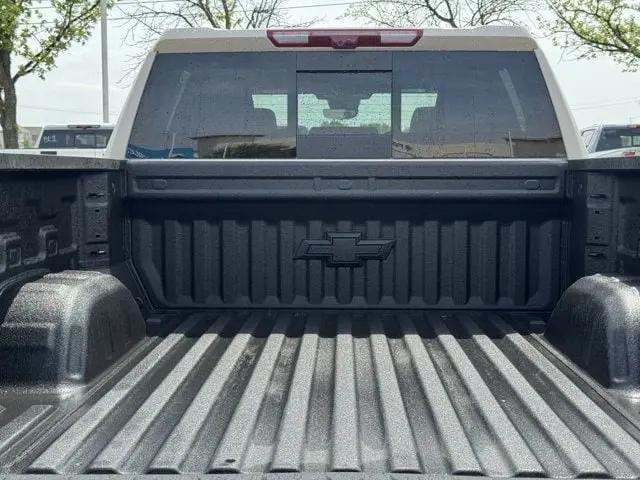 2026 Chevrolet Silverado 1500 4WD Crew Cab Short Bed ZR2