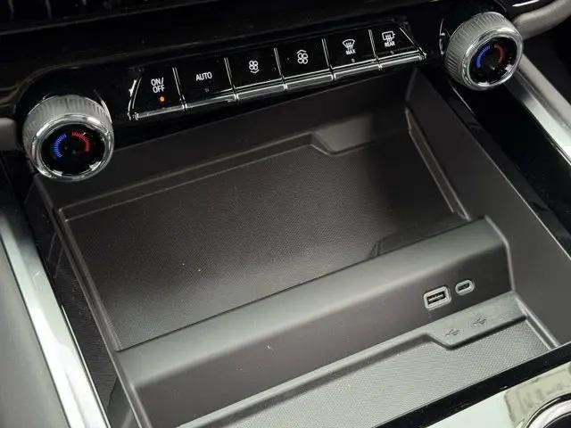 2026 Chevrolet Suburban LS, RWD