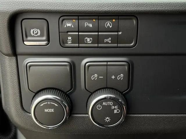 2026 Chevrolet Suburban LS, RWD