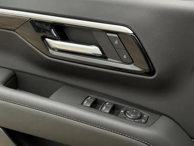 2026 Chevrolet Suburban LS, RWD