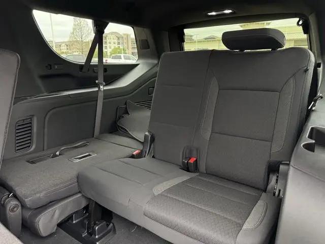 2026 Chevrolet Suburban LS, RWD