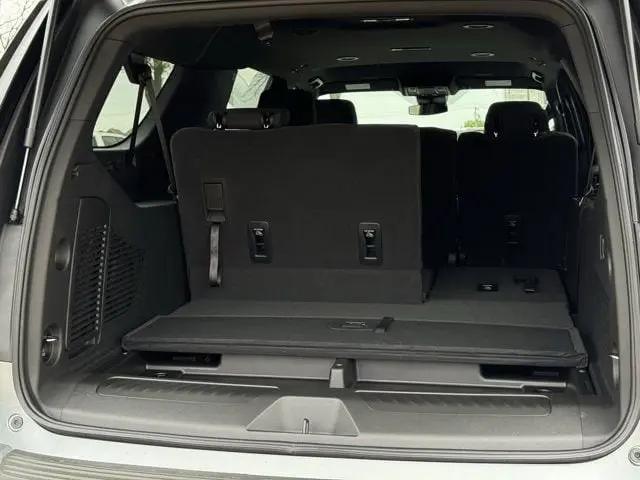 2026 Chevrolet Suburban LS, RWD