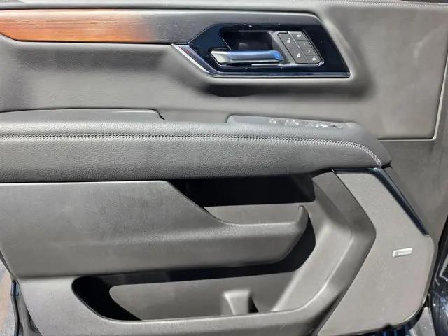 2026 GMC Yukon 4WD Denali