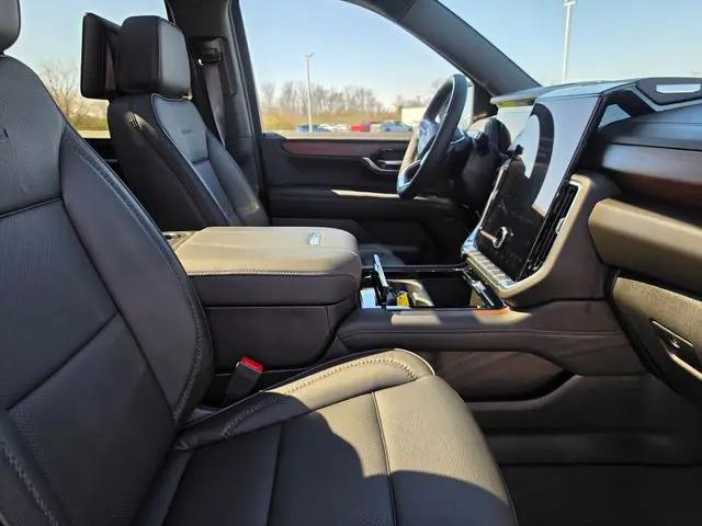 2026 GMC Yukon 4WD Denali
