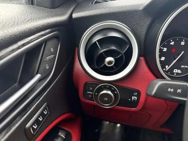 2020 Alfa Romeo Stelvio AWD