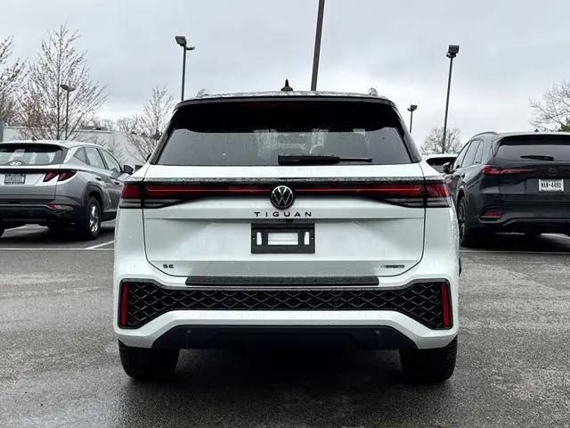 2026 Volkswagen Tiguan SE R-Line Black
