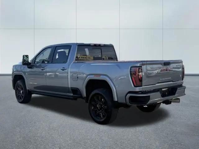 2025 GMC Sierra 2500HD 4WD Crew Cab Standard Bed AT4