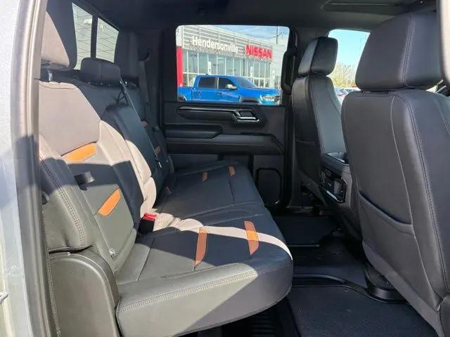 2025 GMC Sierra 2500HD 4WD Crew Cab Standard Bed AT4