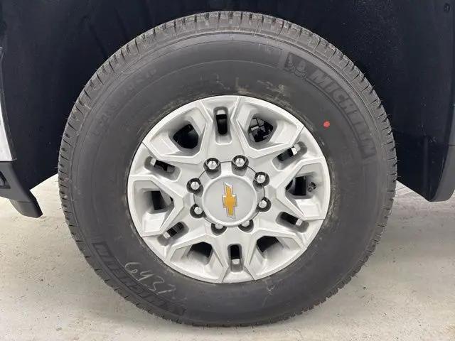 2026 Chevrolet Silverado 2500HD Crew Cab, Standard Bed, LT, 4WD