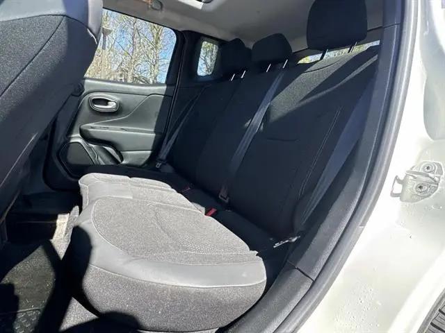 2023 Jeep Renegade Altitude 4x4