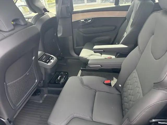2026 Volvo XC90 Plus, B6 AWD Gas (mild hybrid), Gasoline, Bright, 6 Seats