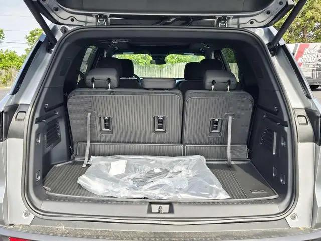 2026 Chevrolet Traverse AWD LT