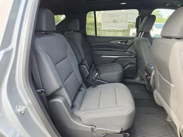 2026 Chevrolet Traverse AWD LT