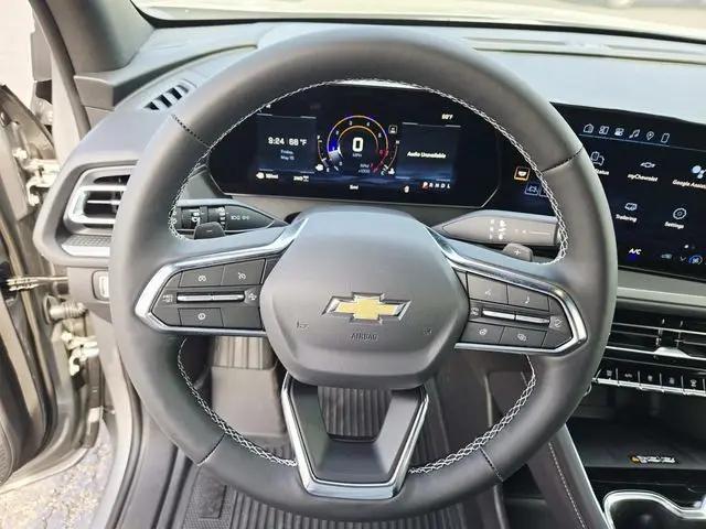2026 Chevrolet Traverse AWD LT