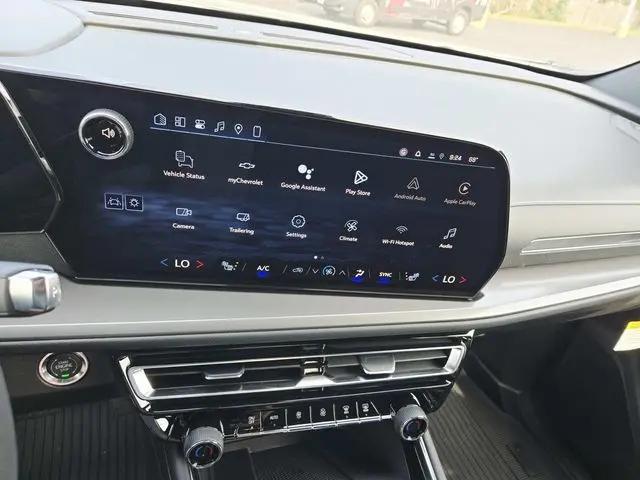 2026 Chevrolet Traverse AWD LT