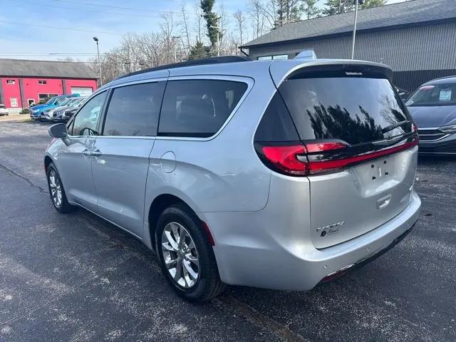 2022 Chrysler Pacifica Touring L AWD